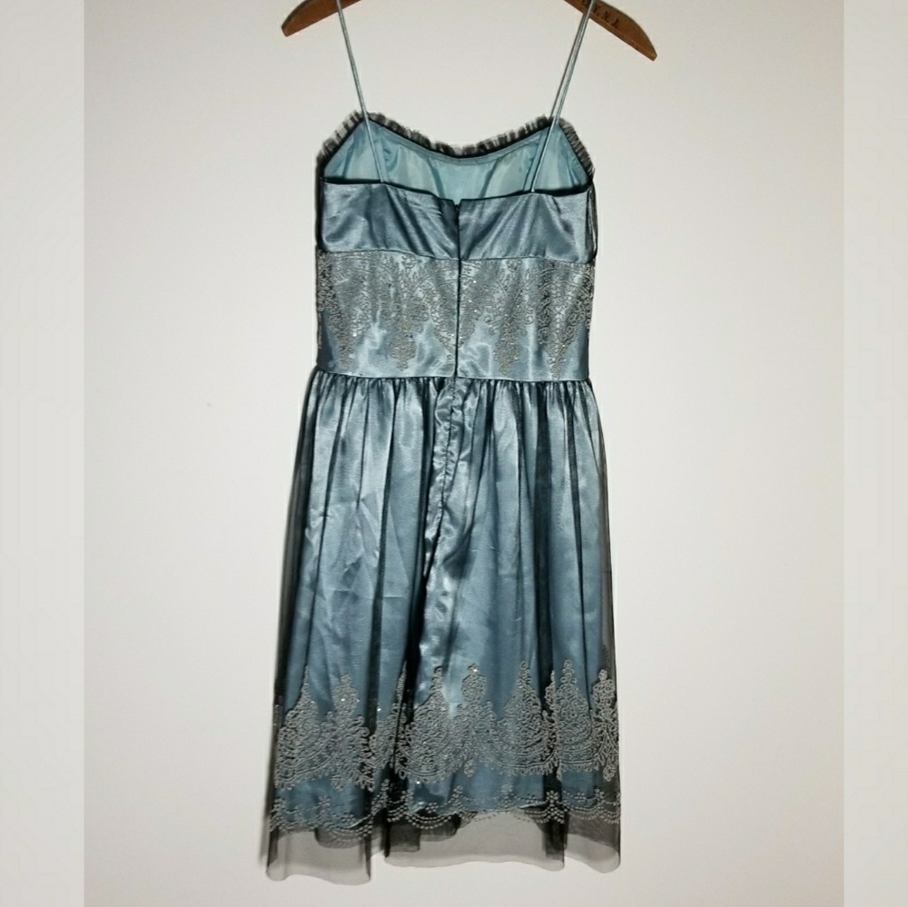 Morgan & Co JR Lace dress - Picture 5 of 8